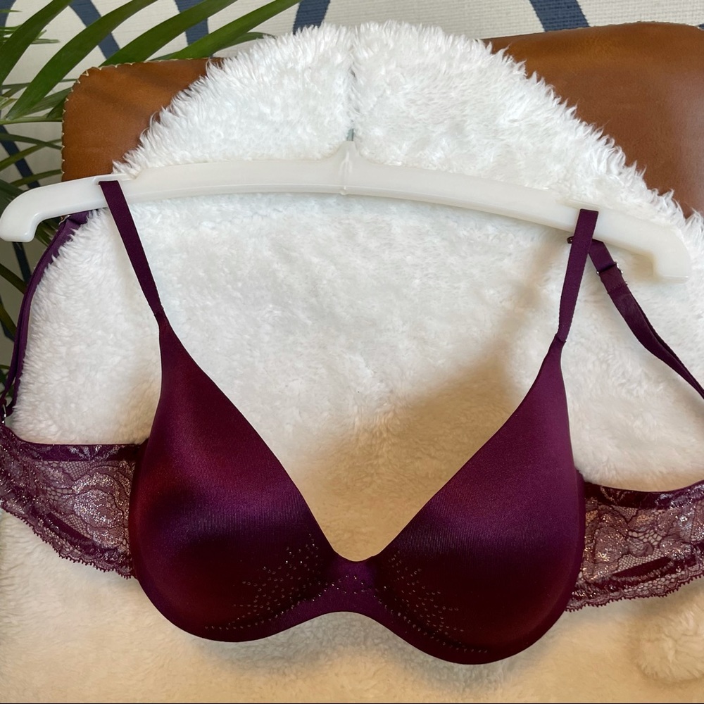 ⭐️2/$20⭐️ LA SENZA Body Kiss Rhinestone and Metallic Lace Bra